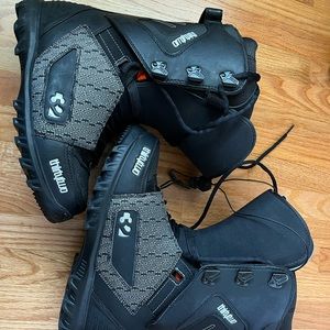 ThirtyTwo Lashed Snowboard boots size 10 mens